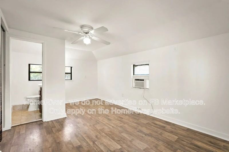 1514 Mcduff Ave S #1 - Photo 3 of 10