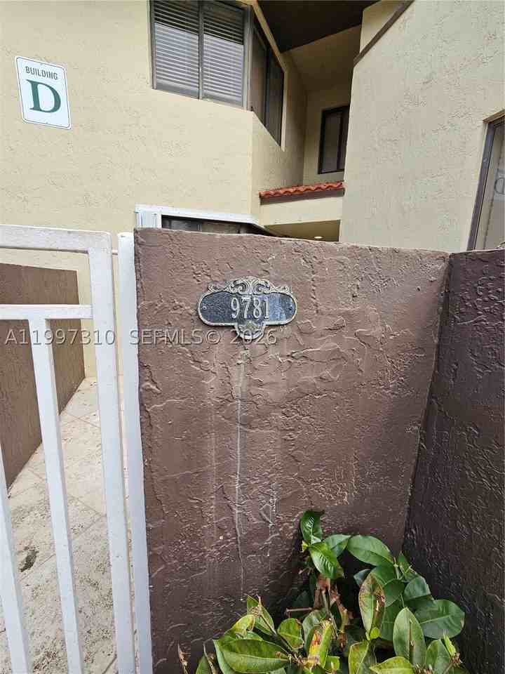 9781 Sw 138th Ave #DB1R - Photo 5 of 30