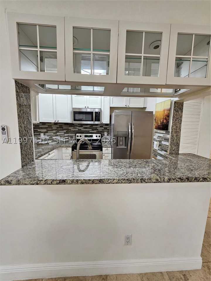 9781 Sw 138th Ave #DB1R - Photo 7 of 30