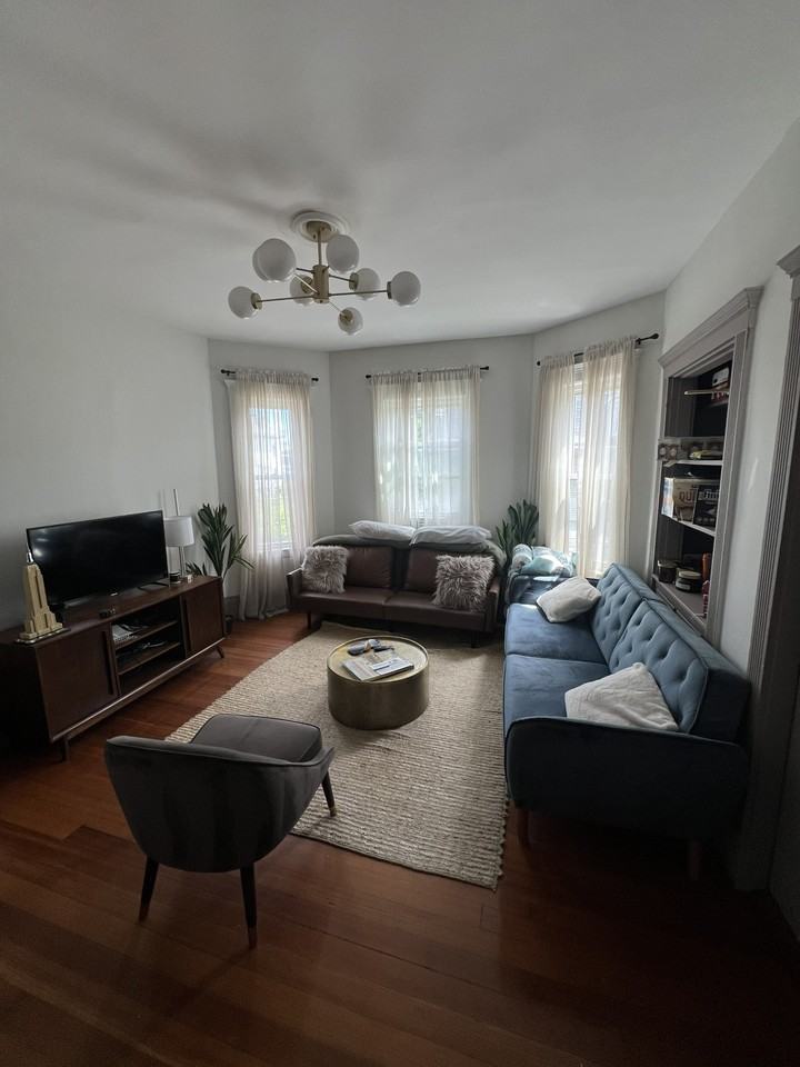 195 Hancock St #2 - Photo 2 of 12