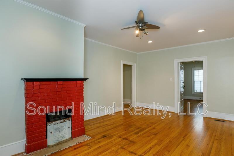 1514 Fairview Rd - Photo 7 of 30