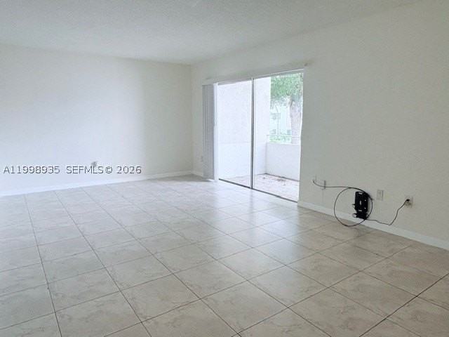 7785 Sw 86th St #E219 - Photo 2 of 9