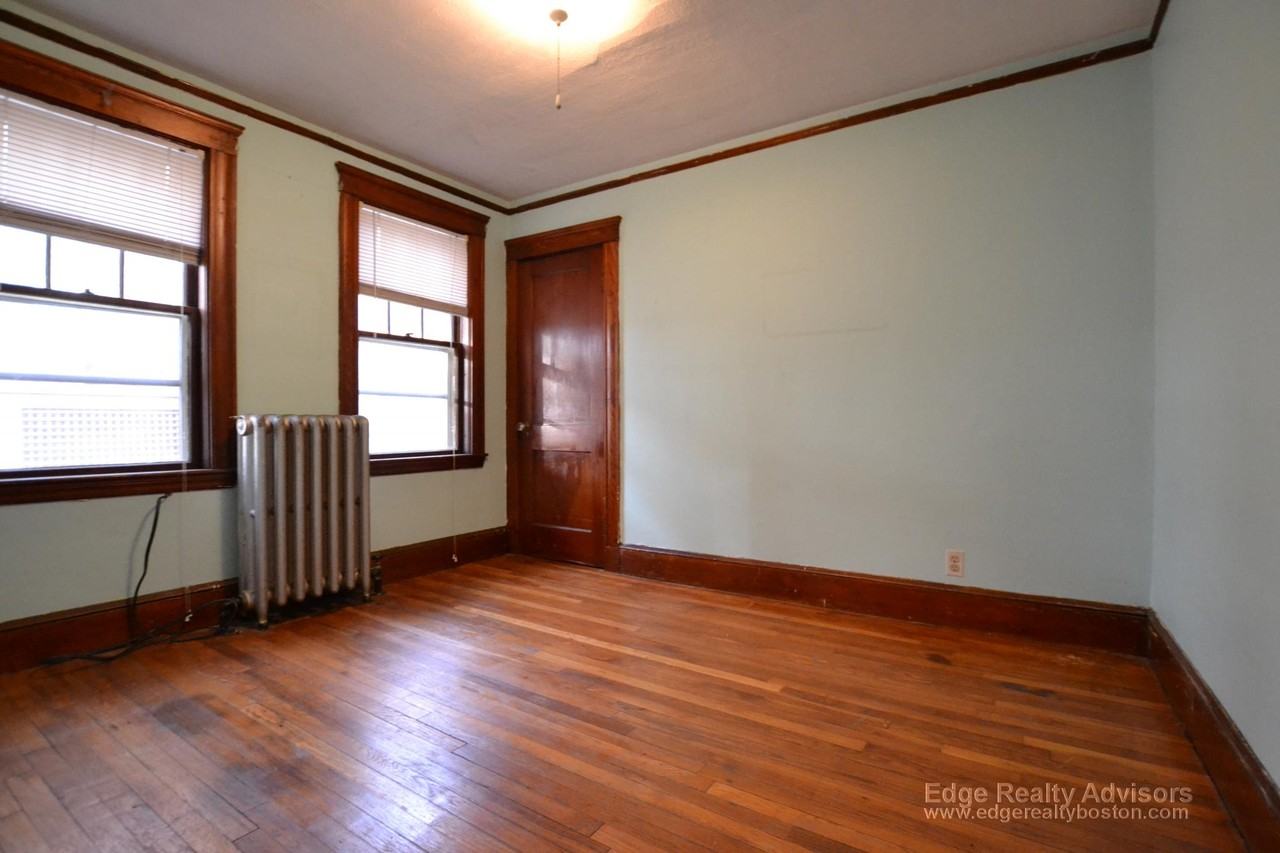45 Champney St #1 - Photo 4 of 10