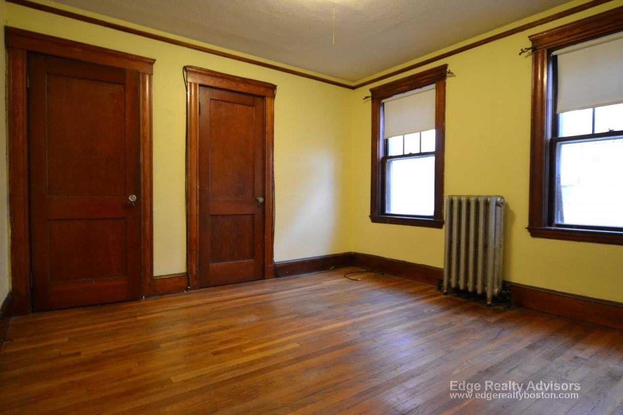 45 Champney St #1 - Photo 5 of 10