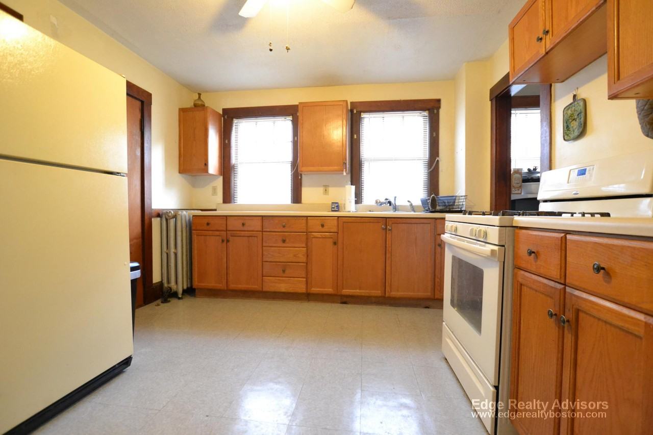 45 Champney St #1 - Photo 7 of 10