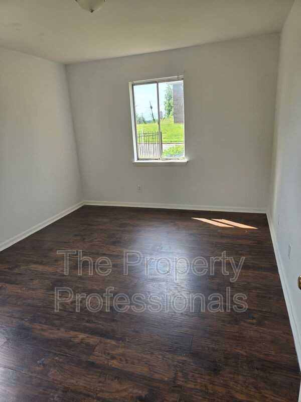 7719 7th Ave S #D - Photo 3 of 12