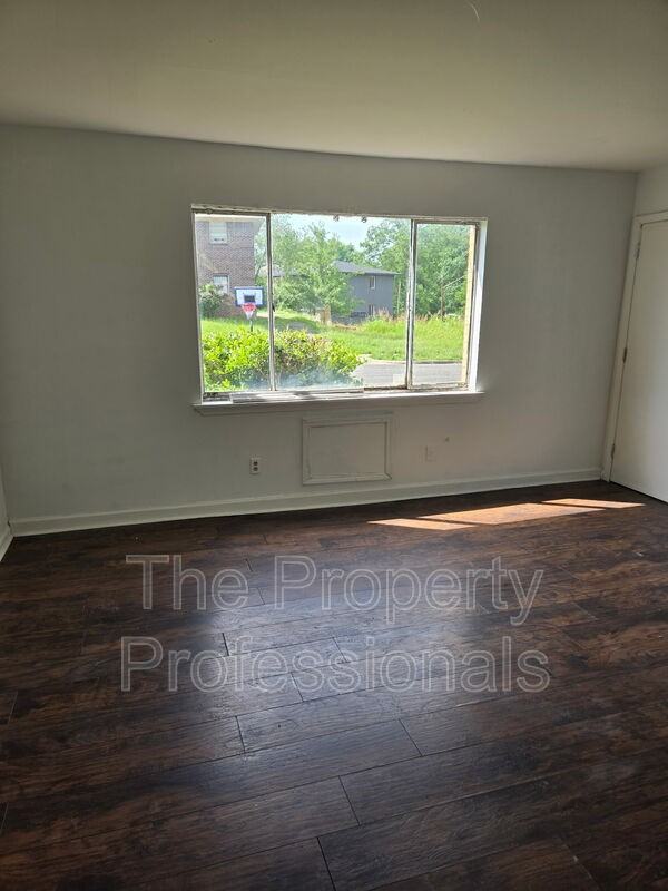 7719 7th Ave S #D - Photo 2 of 12