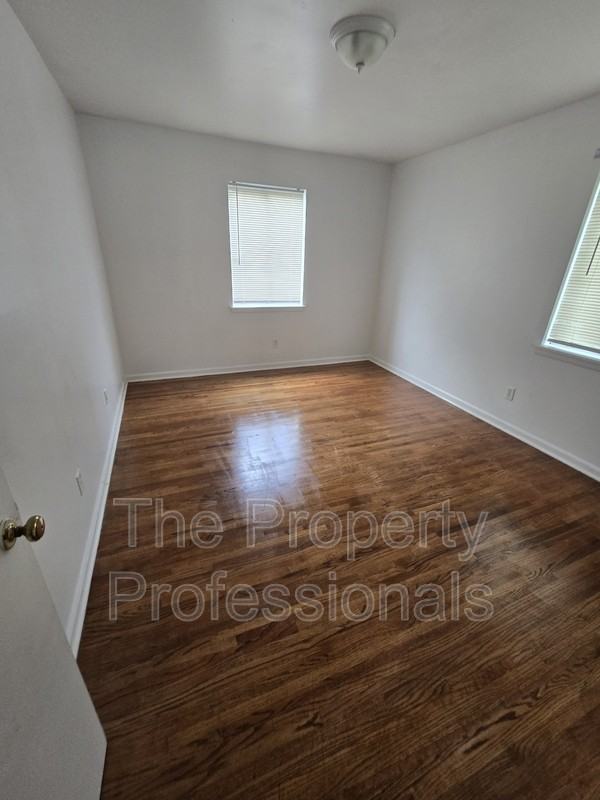 7719 7th Ave S #D - Photo 6 of 12
