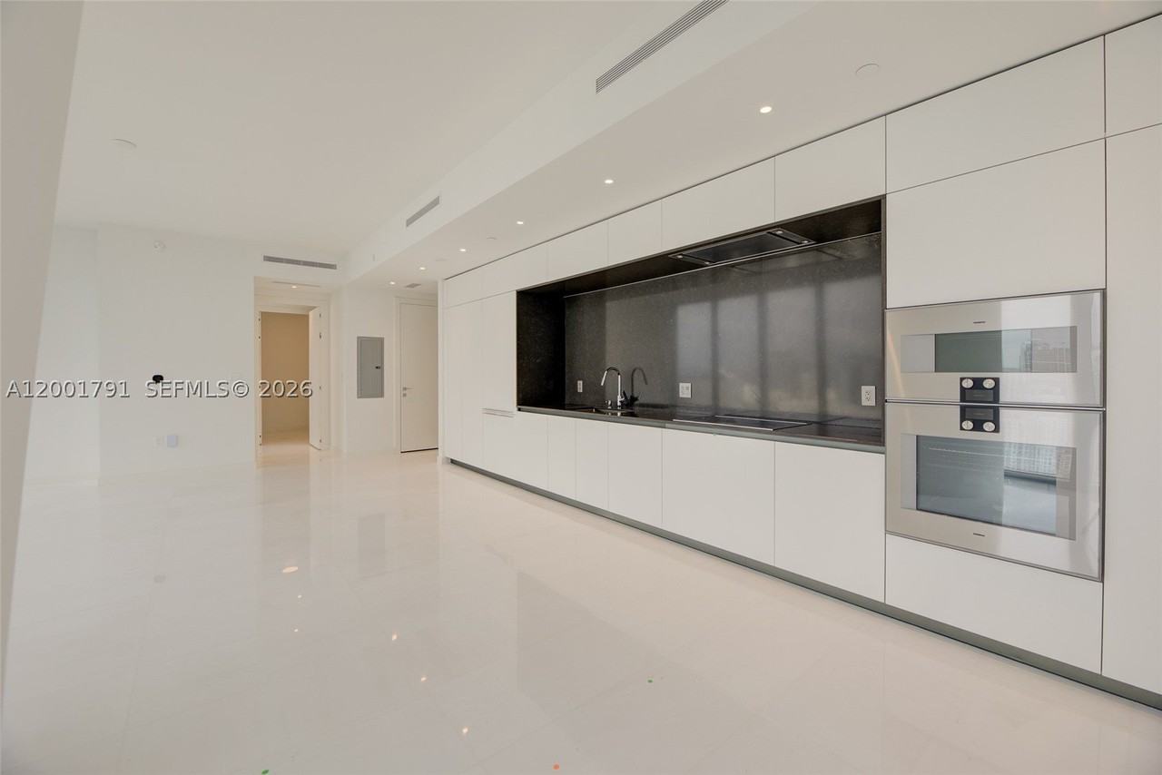 300 Biscayne Boulevard Way #4708W - Photo 4 of 30