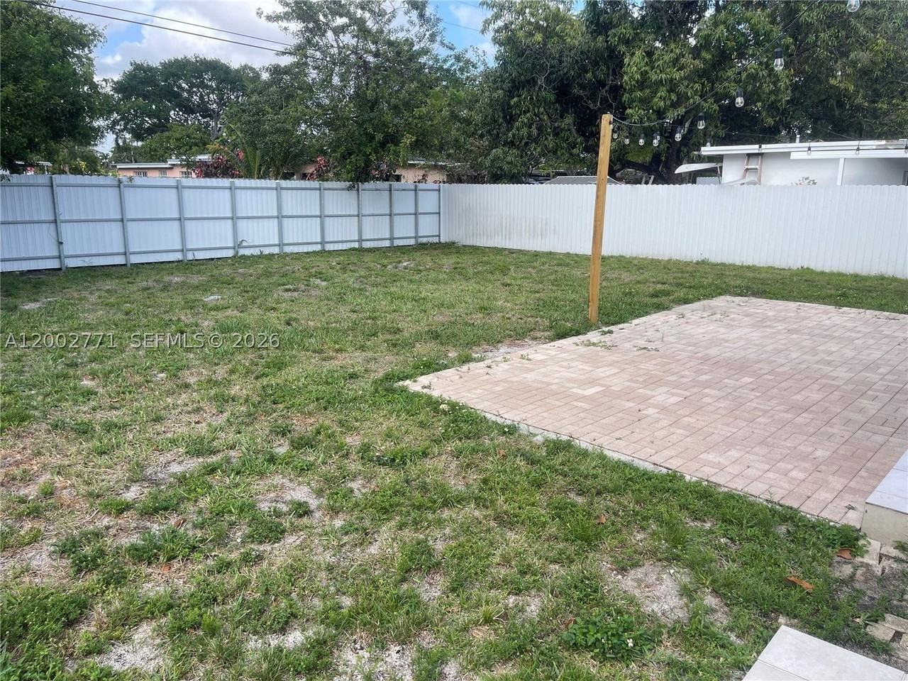 115 Nw 120th St - Photo 4 of 13
