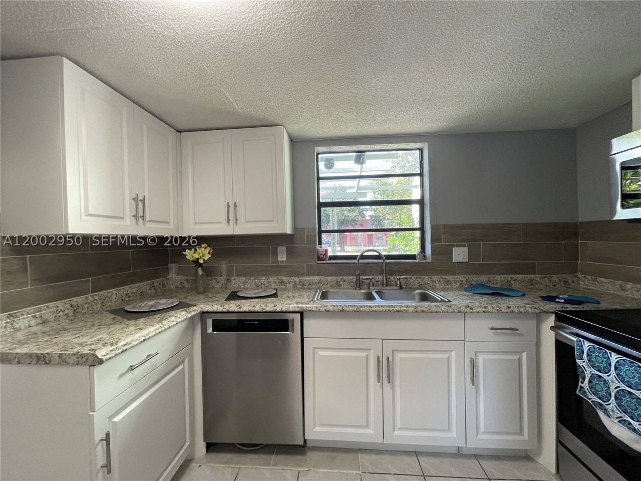 20511 Nw 15th Ave #4 - Photo 2 of 15