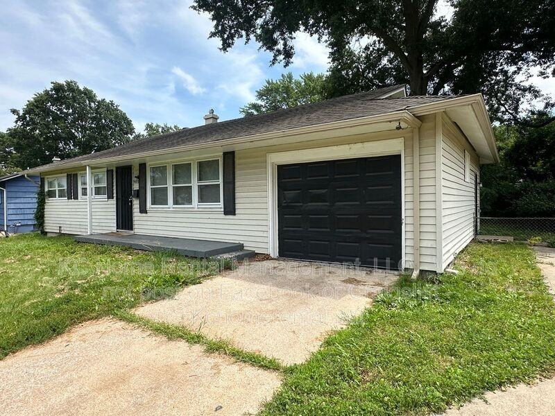 9019 Sycamore Way - Photo 2 of 25
