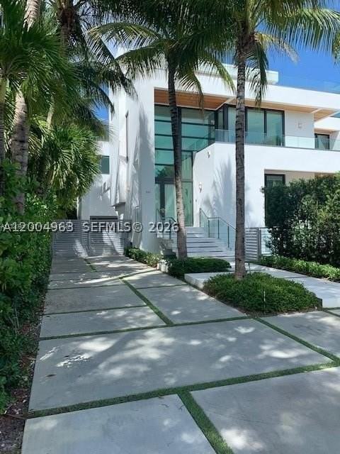 785 Harbor Dr - Photo 3 of 29