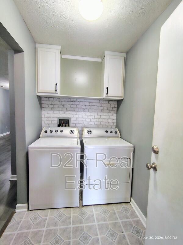 1095 Taurus Ln - Photo 7 of 14