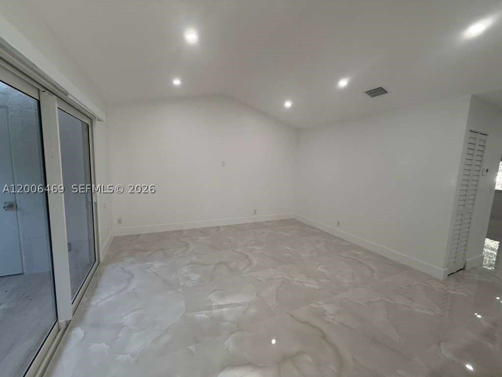 9307 Sw 138th Pl #9307 - Photo 6 of 15