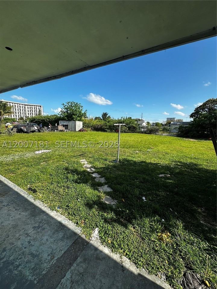 11840 Sw 212th St #11840 - Photo 4 of 19