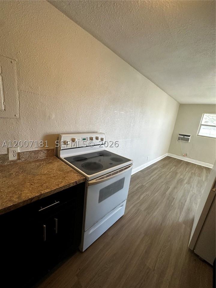11840 Sw 212th St #11840 - Photo 6 of 19