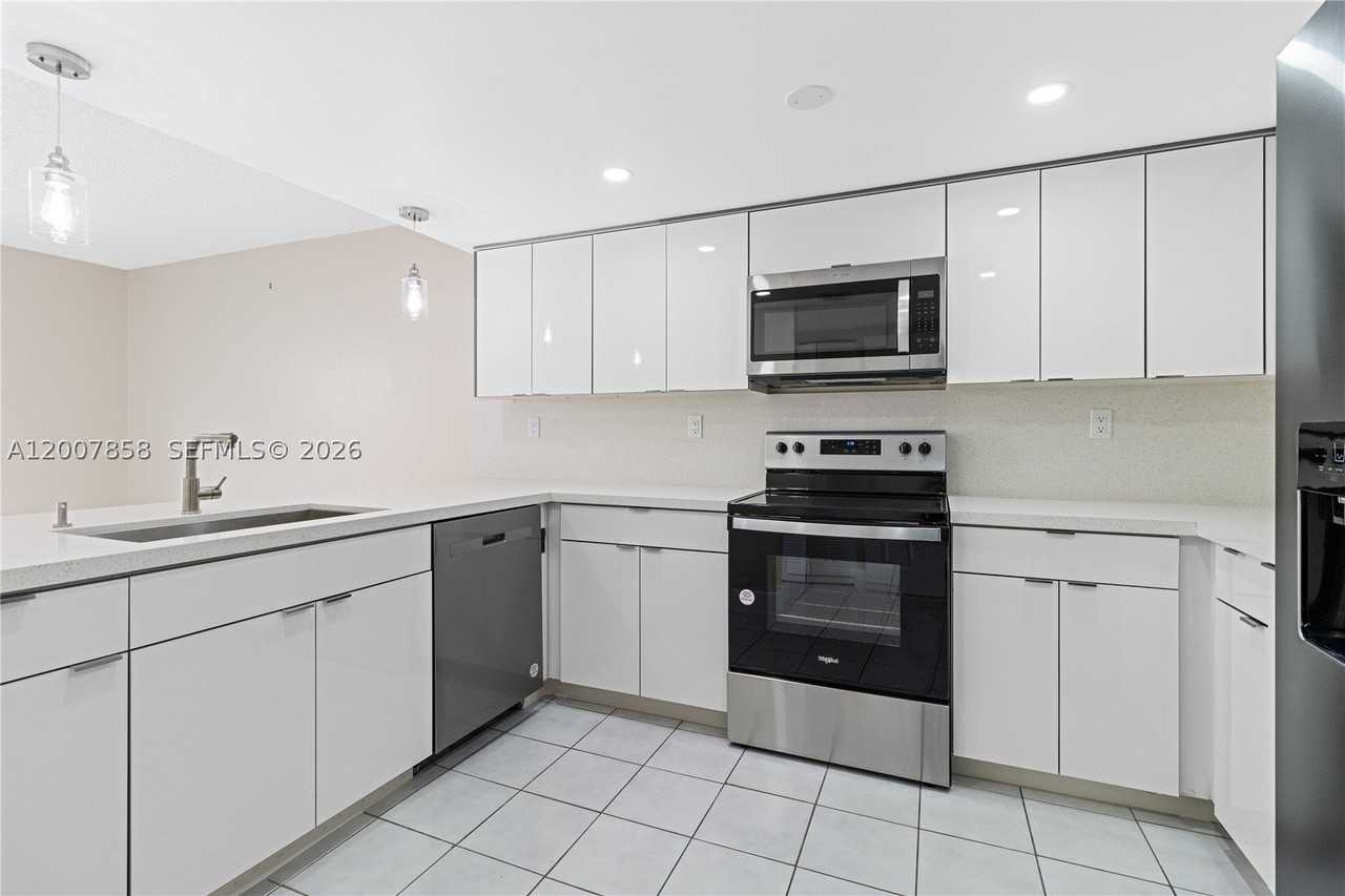 9187 Fontainebleau Blvd #405-5 - Photo 3 of 13