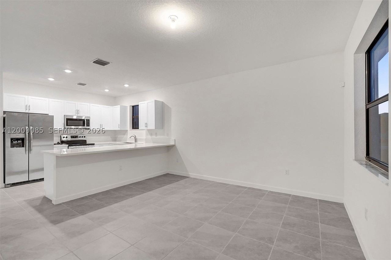 13417 Sw 285th St #13417 - Photo 5 of 50