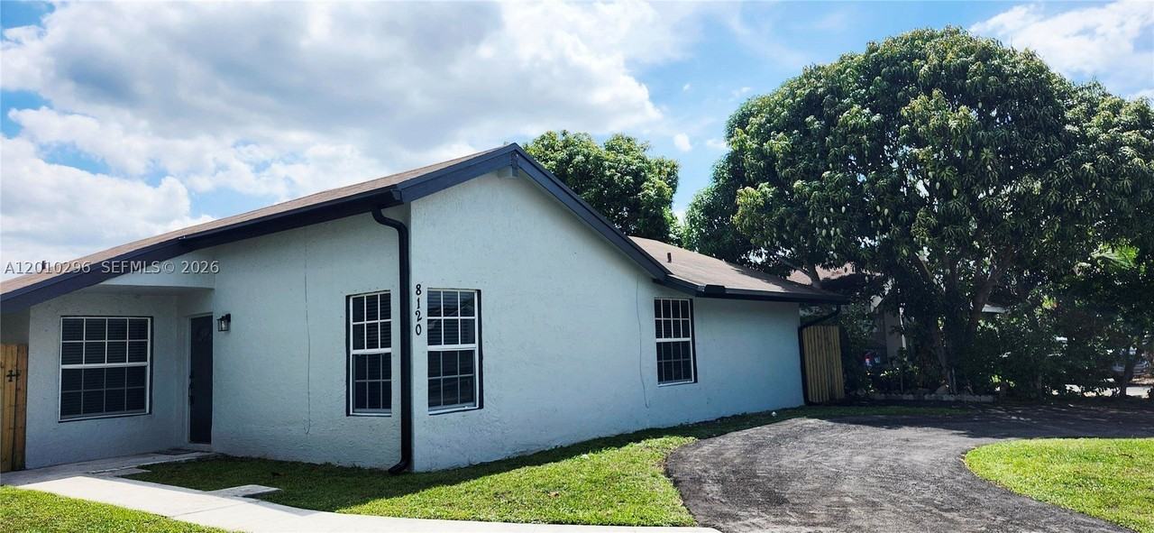 8120 Sw 4th Ct - Photo 2 of 23