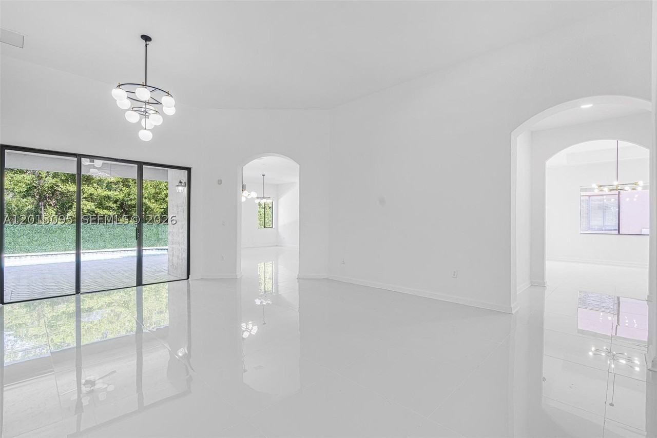 7551 Sw 187th St - Photo 5 of 50