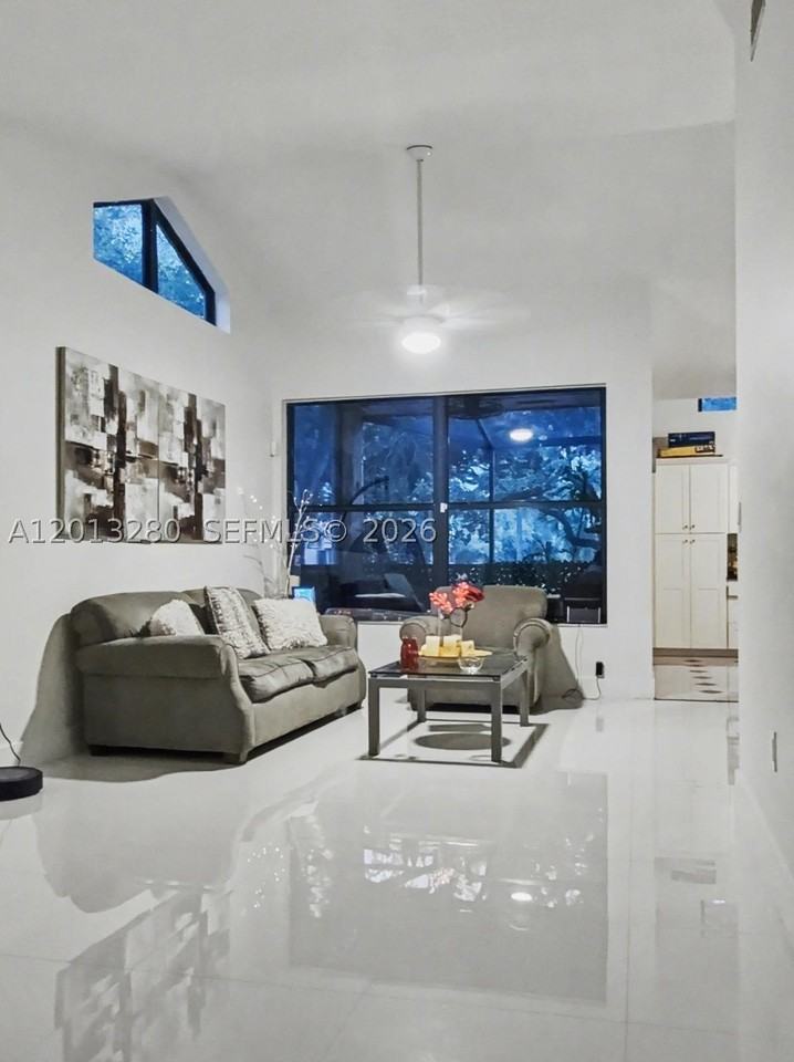 15533 Miami Lakeway N #201 - Photo 5 of 9