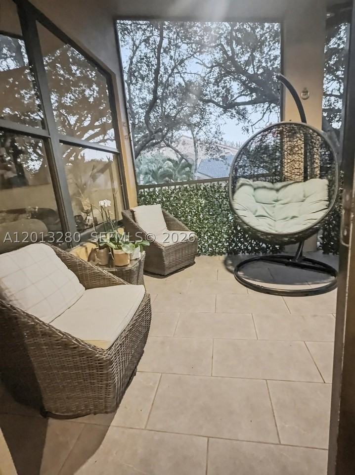 15533 Miami Lakeway N #201 - Photo 6 of 9