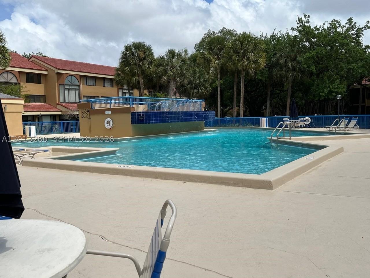 15533 Miami Lakeway N #201 - Photo 7 of 9