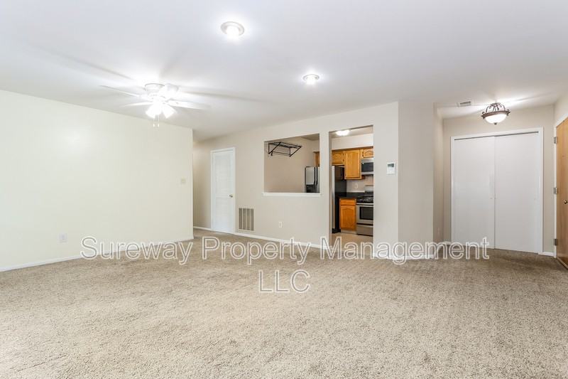 108 Lowell Ct #5 - Photo 3 of 16