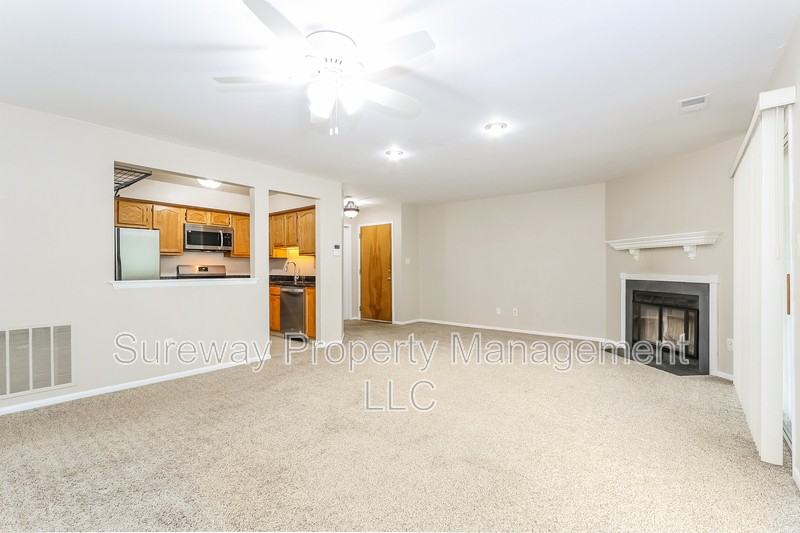 108 Lowell Ct #5 - Photo 4 of 16