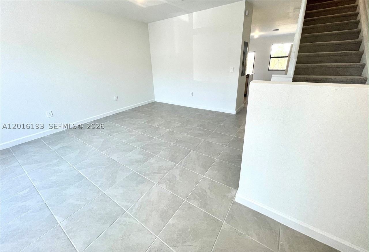 11737 Sw 245th Ter #0 - Photo 2 of 16