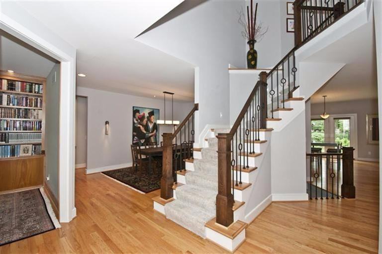 8714 Weller Rd - Photo 2 of 23