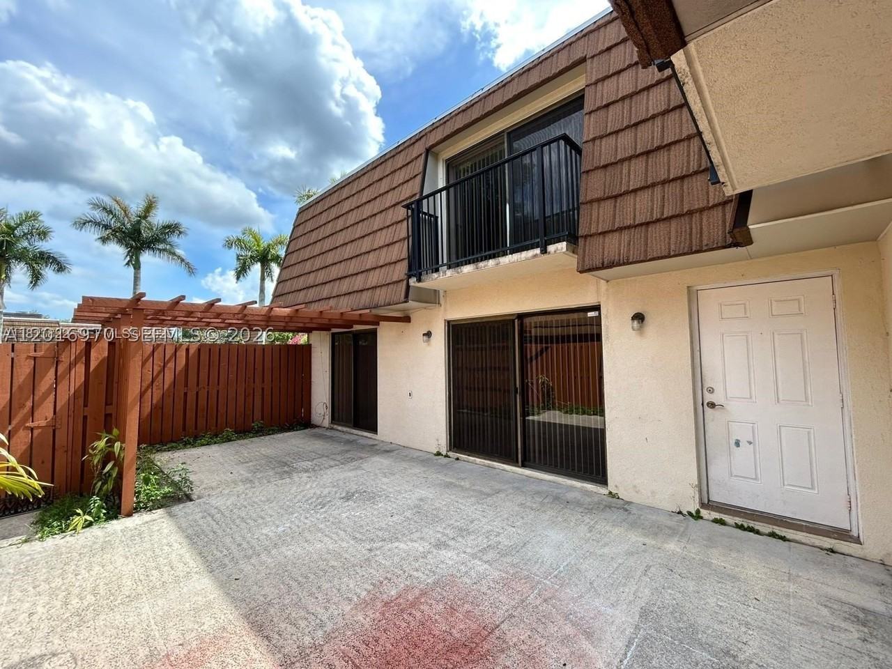 9106 Sw 20th St #C - Photo 6 of 41