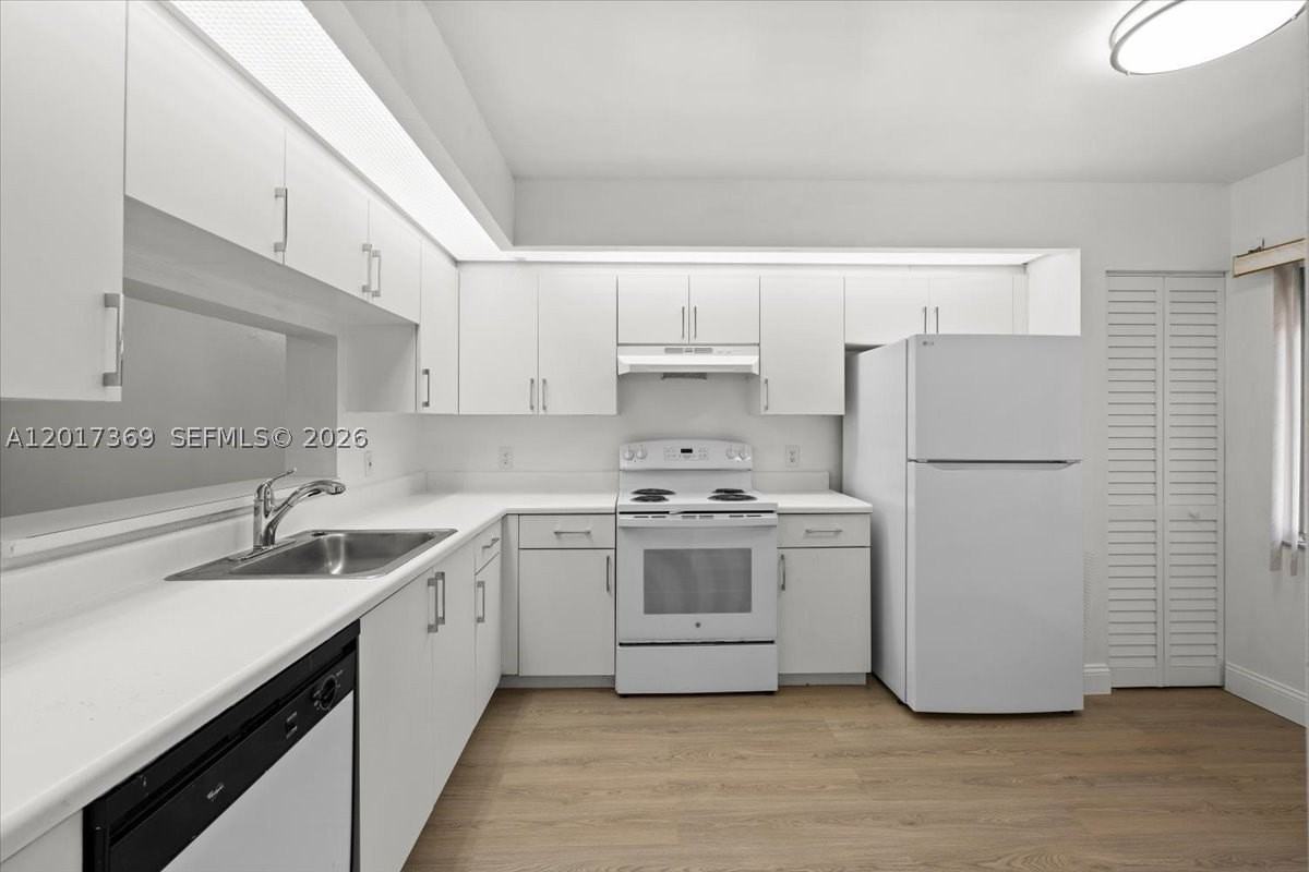 1351 Sw 141st Ave #213G - Photo 7 of 26