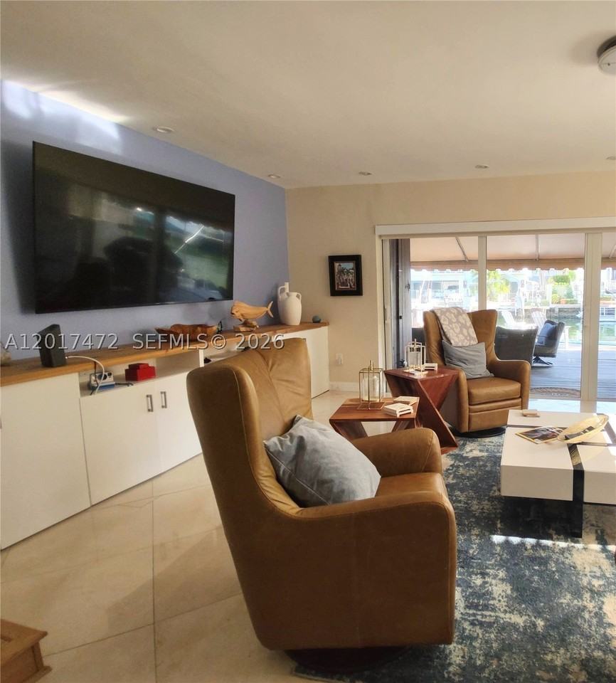 3853 Ne 170th St #B10 - Photo 6 of 50