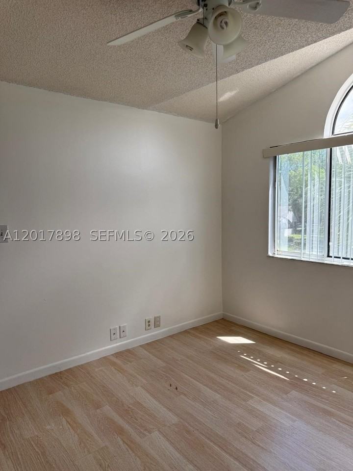 14150 Sw 93rd Ln #14150 - Photo 6 of 12