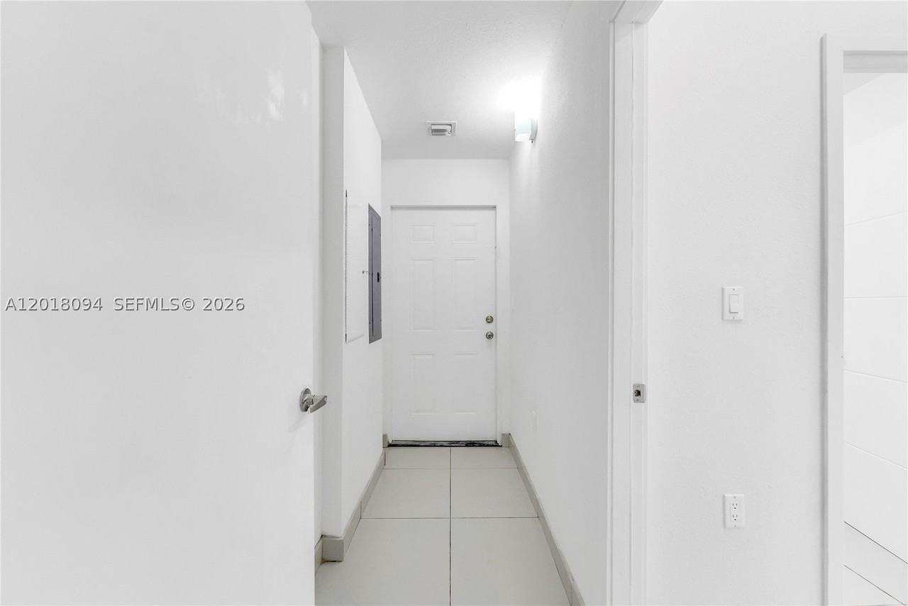 25936 Sw 139th Path #25936 - Photo 2 of 26