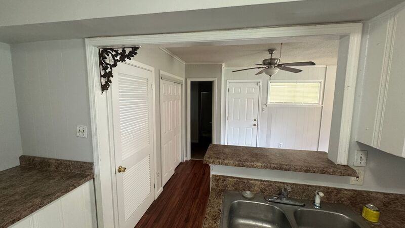 1814 Marjorie St - Photo 6 of 15