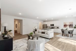 featured image of 13903 Oakwood Dr
