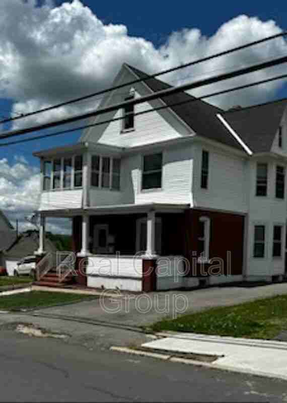 1326 3rd Ave #1326