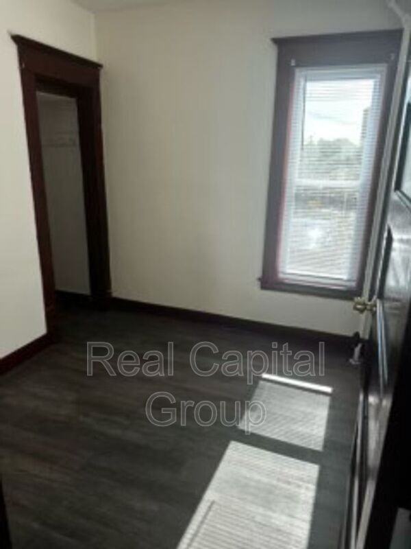 1326 3rd Ave #1326 - Photo 7 of 9