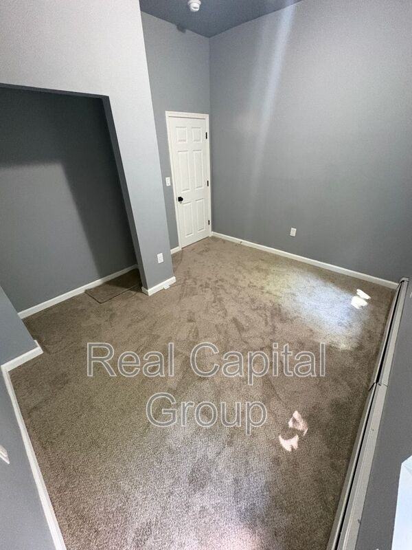 44 Alexander St #1 - Photo 5 of 19