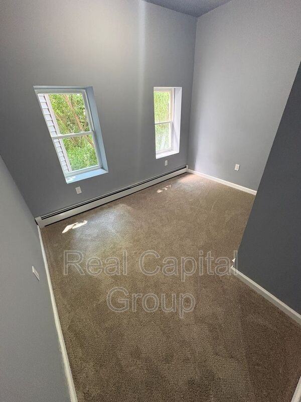 44 Alexander St #1 - Photo 6 of 19