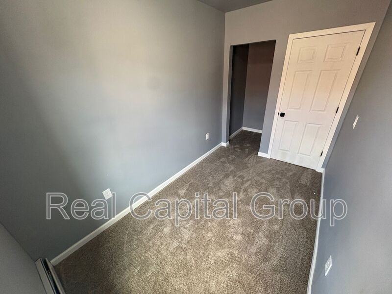 44 Alexander St #2 - Photo 4 of 18