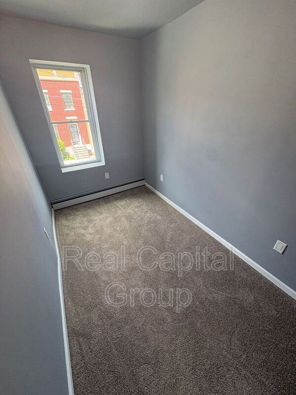 44 Alexander St #2 - Photo 5 of 18