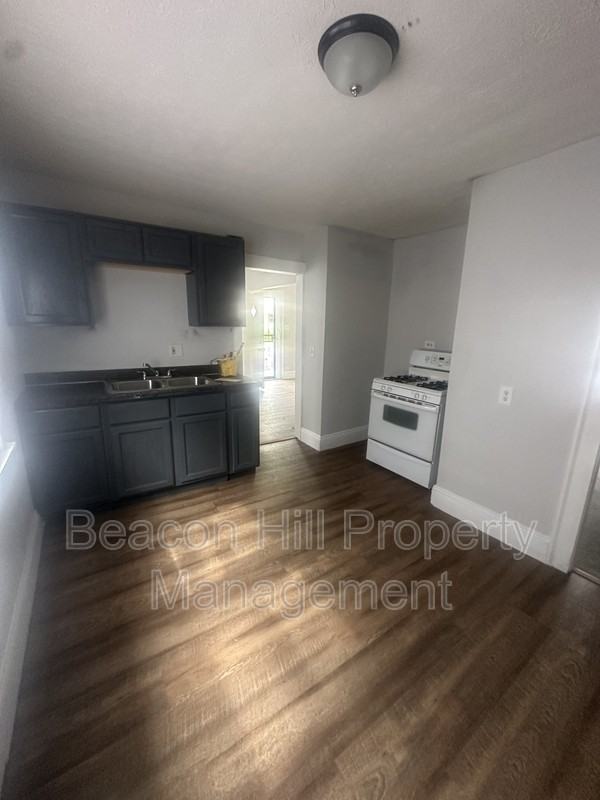 12600 Watterson Ave - Photo 4 of 9