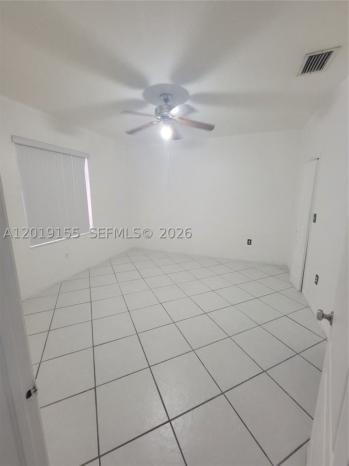 15257 Sw 138th Ct - Photo 4 of 18