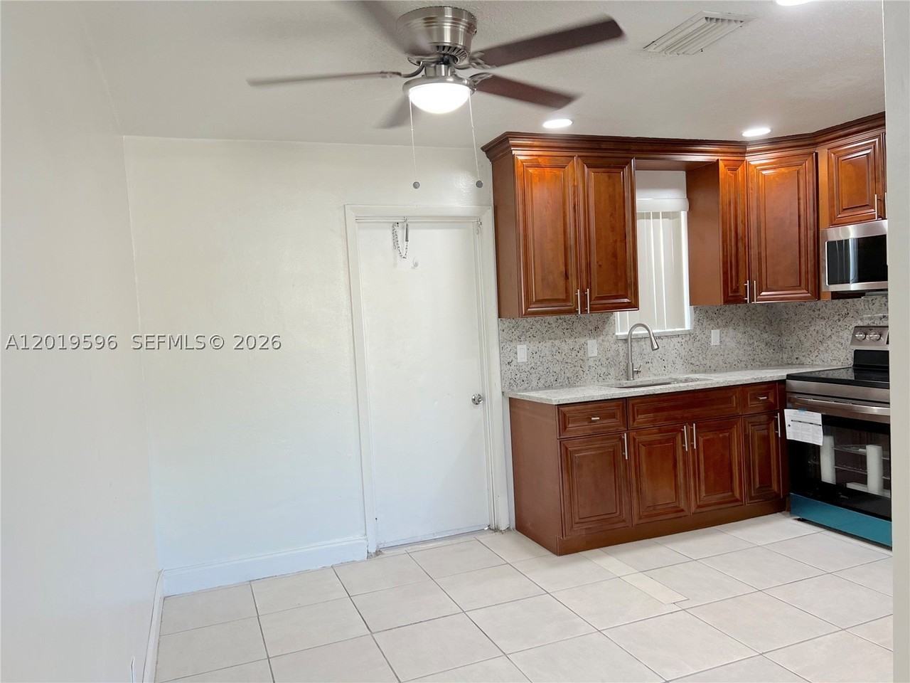 1826 N 22nd Ave #1826 - Photo 2 of 16