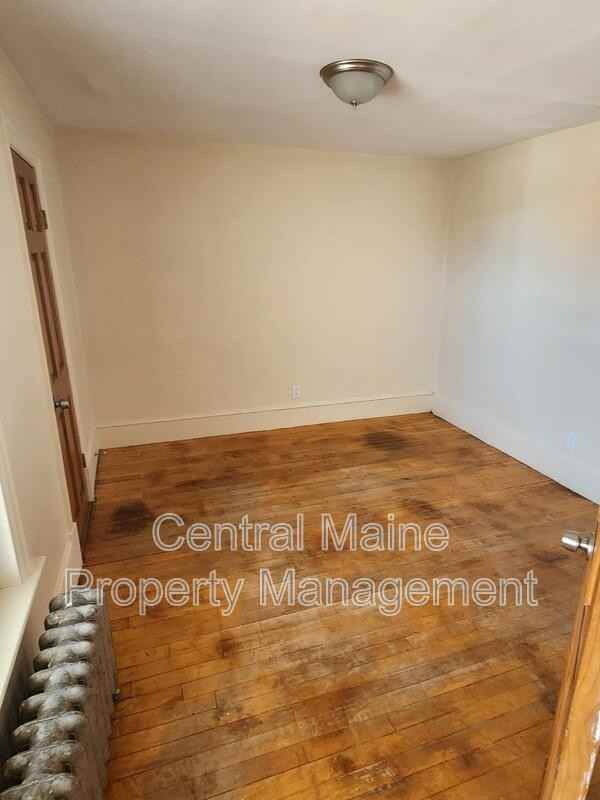 90 Ash St #90ASH9 - Photo 5 of 9