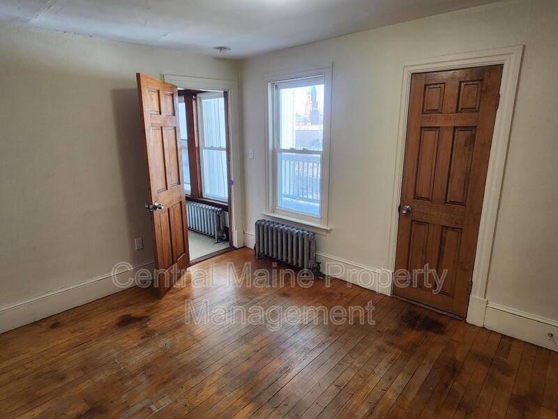 90 Ash St #90ASH9 - Photo 7 of 9